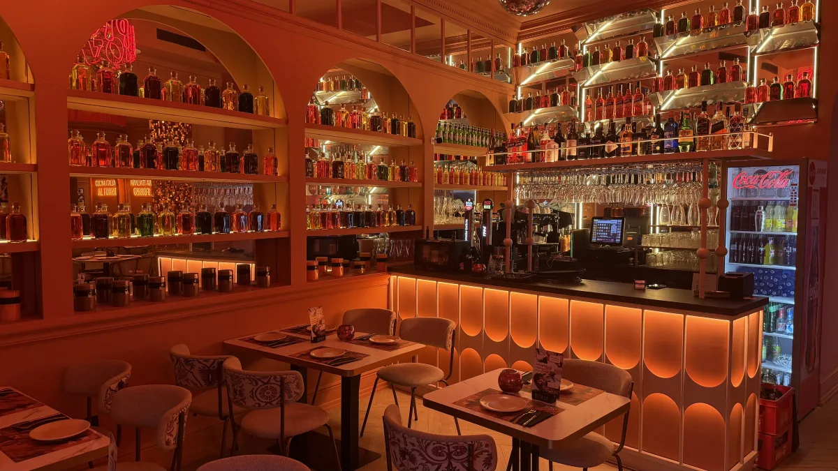 Reforma integral de restaurante — llave en mano